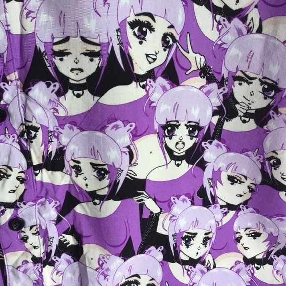 Womens Hot Topic Exclusive Purple Female Anime Japan Short Sleeve Collared Shirt - Picture 4 of 4
